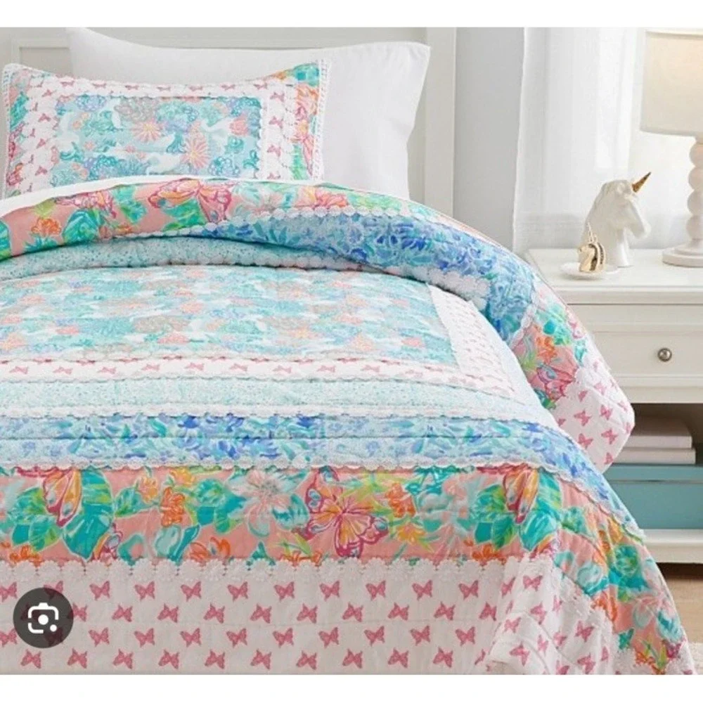 Pottery Barn Kids Lilly Pulitzer Unicorn Patchwork F/Q Quilt + 2 Shams NEW